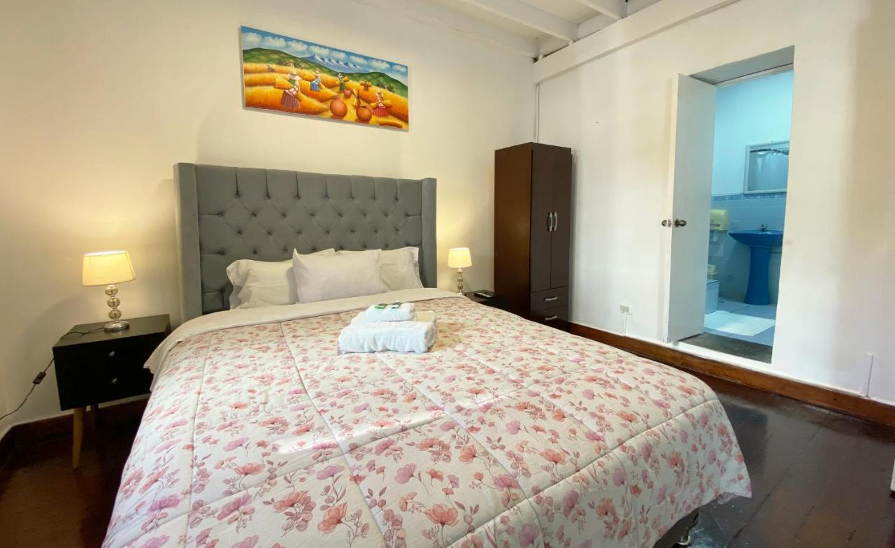 Lion Backpackers Hotel Lima Exterior photo
